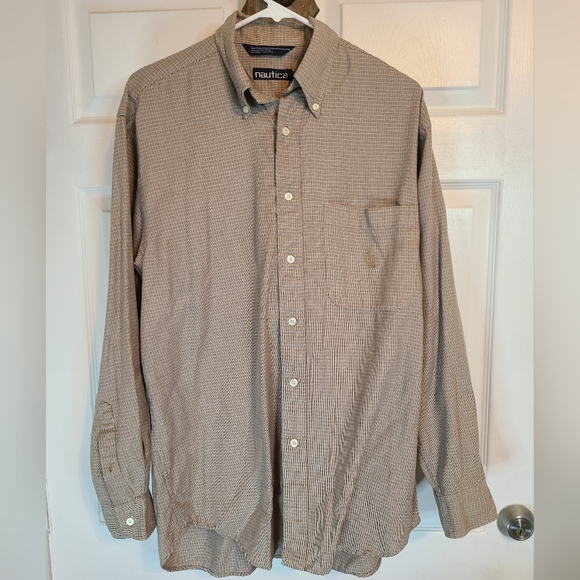 (655) Nautica Men's Long Sleeve Dress Shirt, Size: Medium Color: Tan/Black - Picture 2 of 12